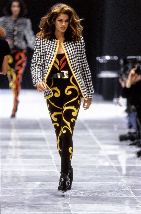 versace 2001 runway|versace runway fashion show.